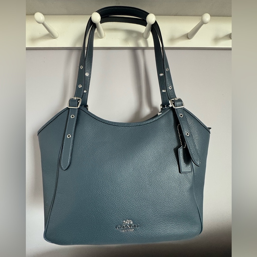 Coach Meadow Shoulder Bag